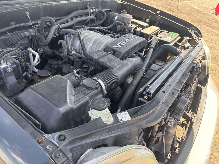 2003-toyota-sequoia-image-21