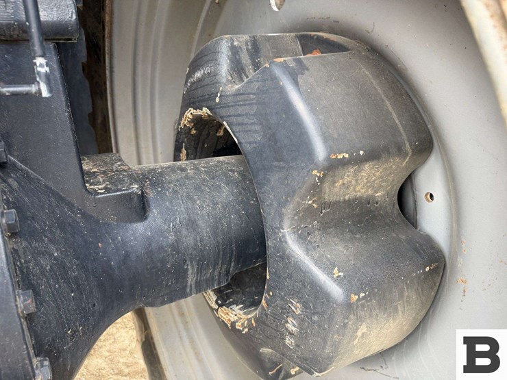 2018-case-ih-magnum-310-image-47