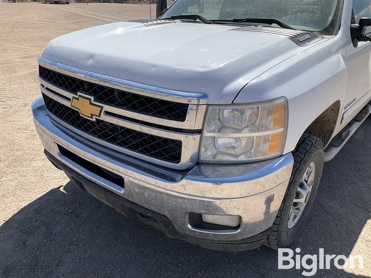 2013-chevrolet-silverado-2500-image-9
