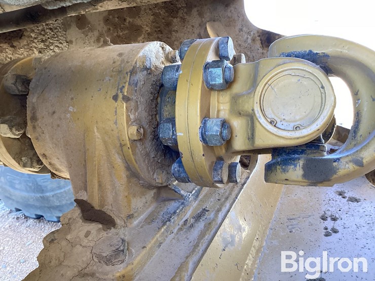caterpillar-950gc-image-17