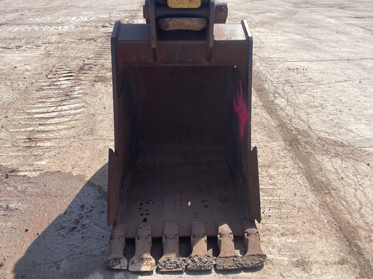 komatsu-pc308-image-50