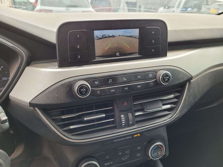 2021-ford-escape-image-15
