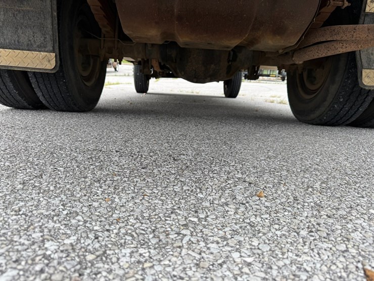 1997-ford-f350-image-17