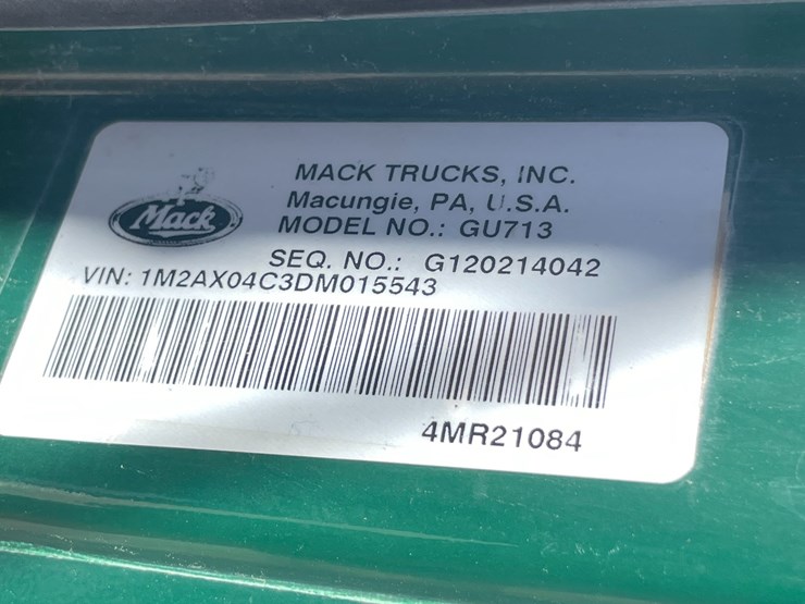 #4014-•-2013-quad-axle-mack-dump-truck-(has-wi-title)-image-110