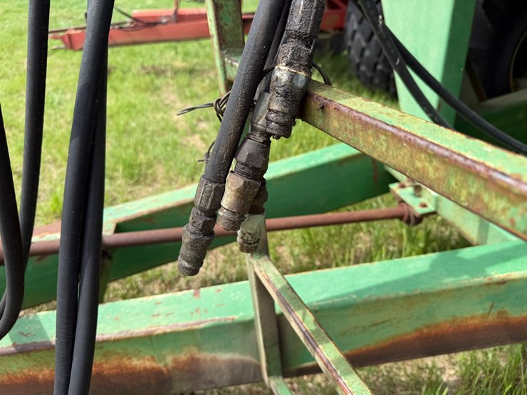 #45624-•-sukup-giant-grain-cart-image-17