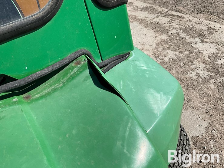 john-deere-gator-image-11