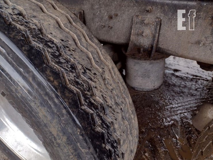 2015-caterpillar-ct660s-image-20