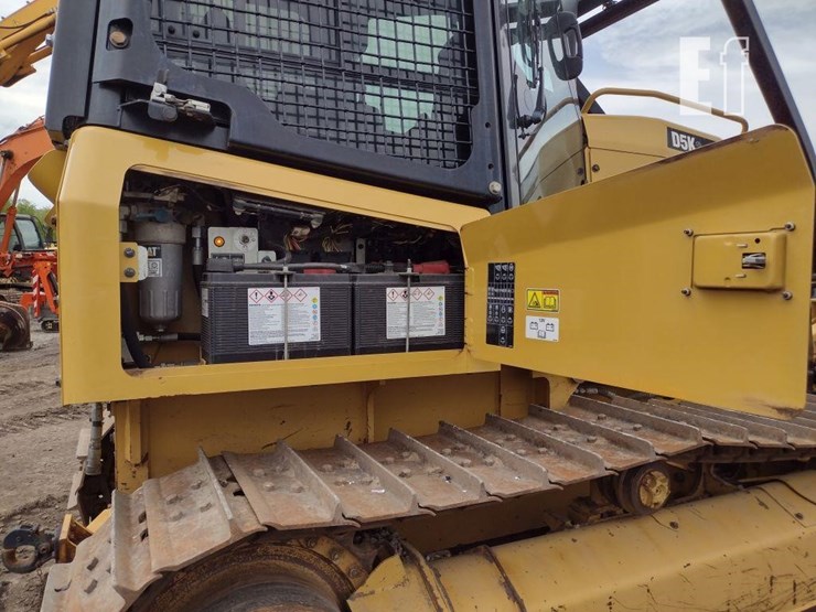 2017-caterpillar-d5k2-xl-image-39