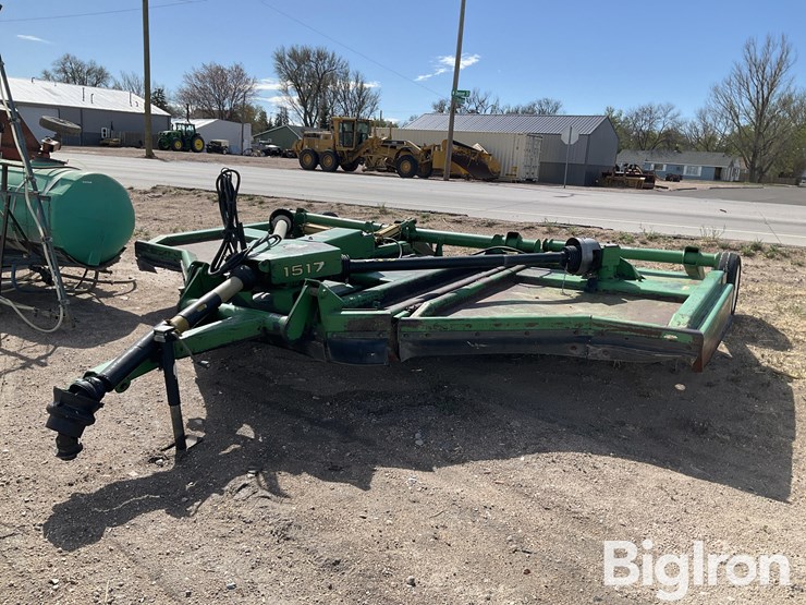 john-deere-1517-image-1