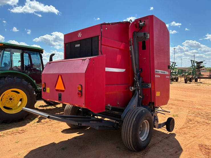 2014-massey-ferguson-2946-image-5