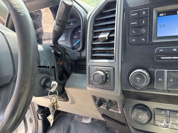 2021-ford-f250-image-21