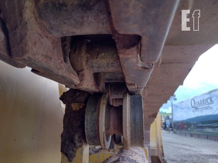 2019-caterpillar-d6k2-xl-image-31