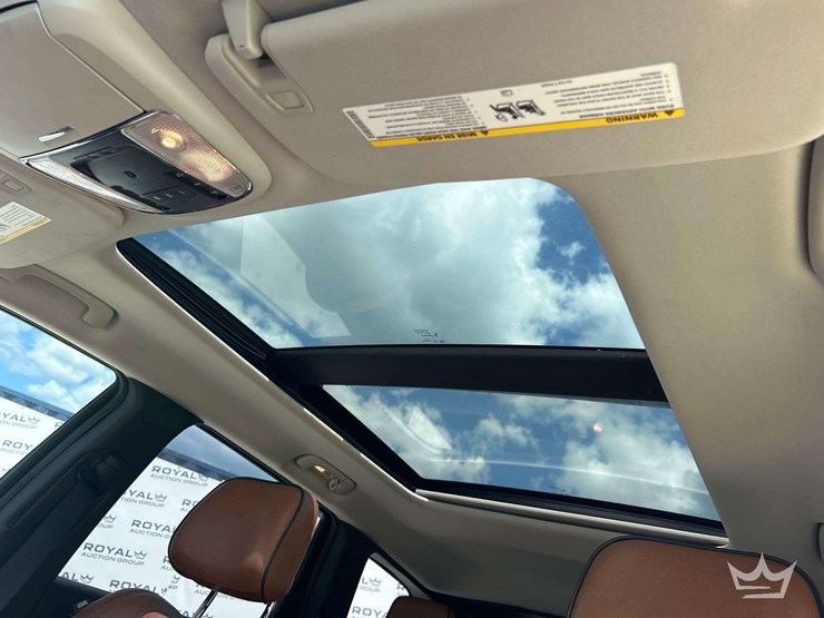 2012-jeep-grand-cherokee-image-17