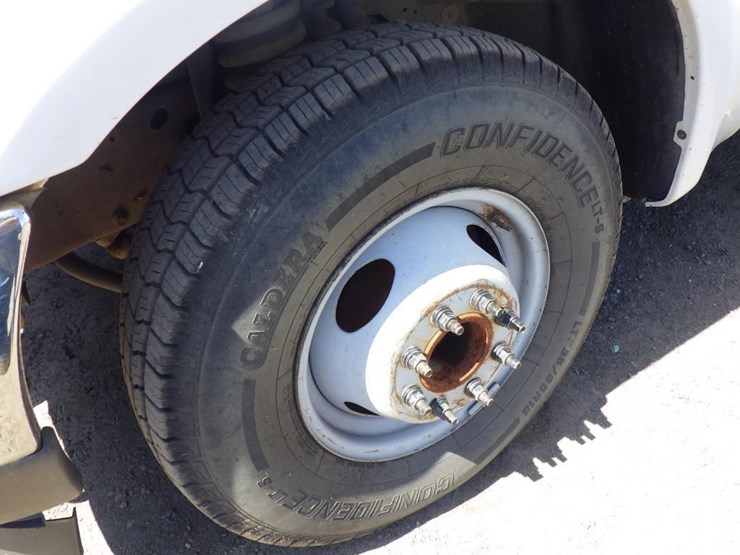 2004-ford-f350-image-13