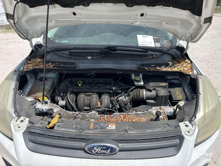 2015-ford-escape-image-7