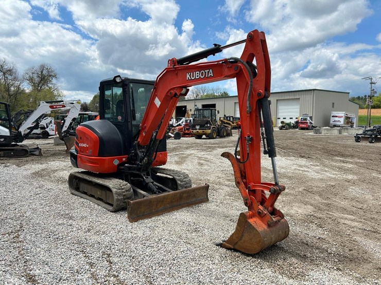 2019-kubota-kx040-4-image-6