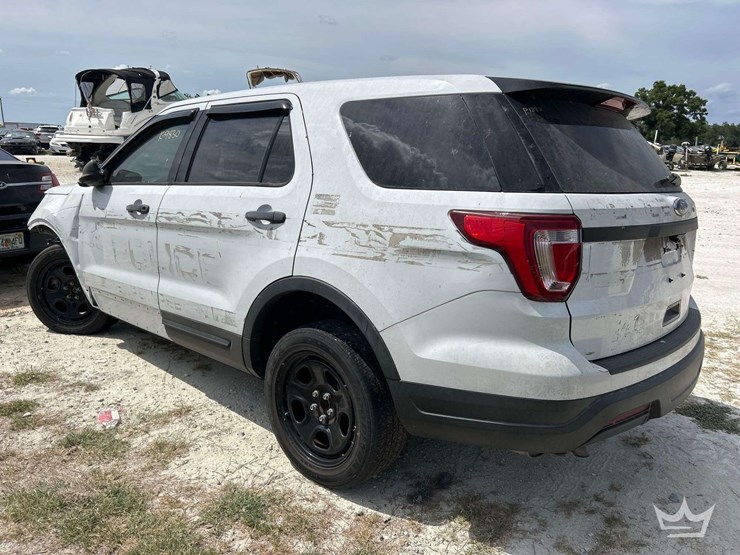 2018-ford-explorer-image-4