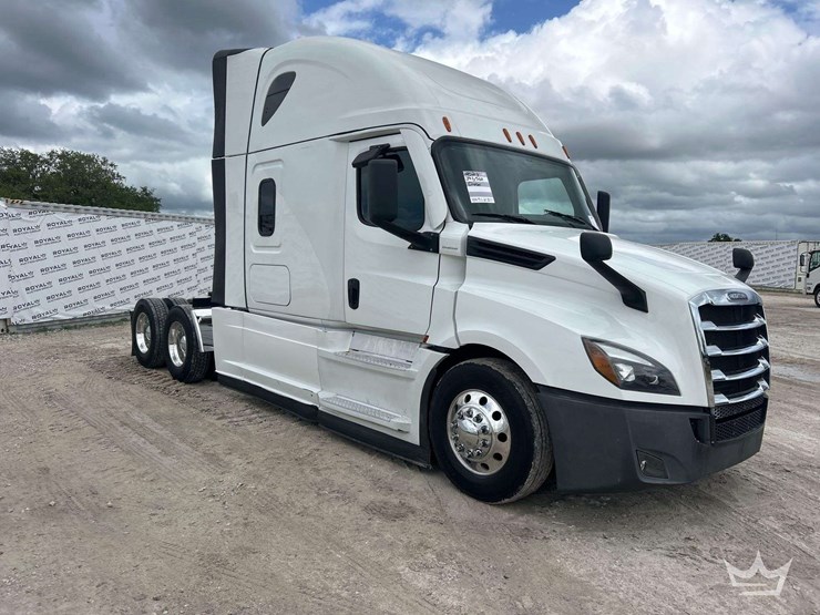 2024-freightliner-cascadia-126-image-2