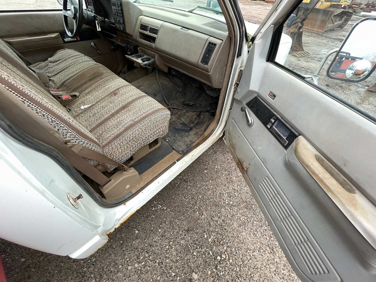 1993-chevrolet-3500-image-33