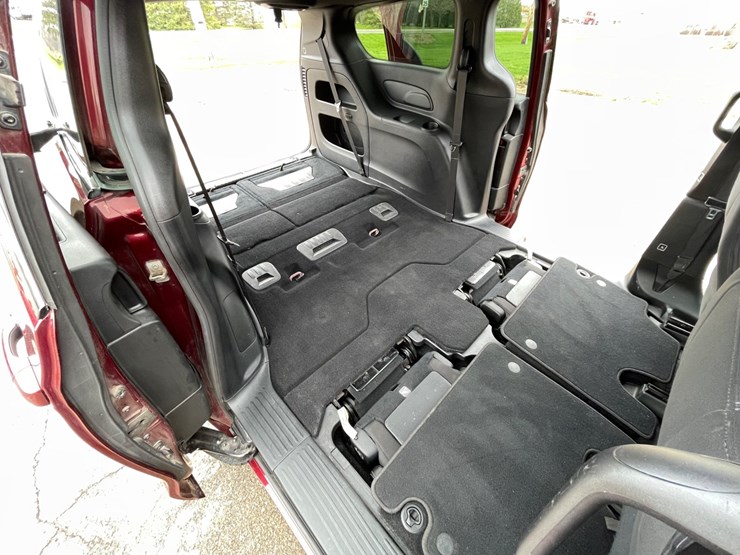 2018-chrysler-pacifica-image-46