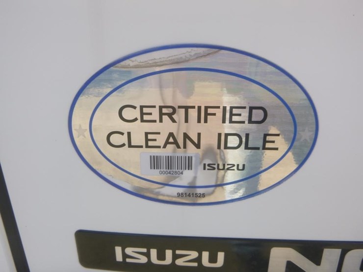 2014-isuzu-nqr-image-27