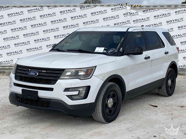 2018-ford-explorer-image-1