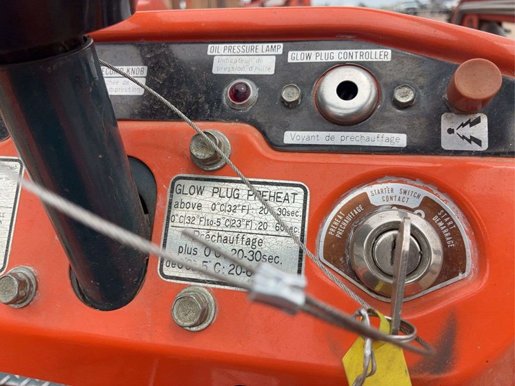 1991-kubota-b7100-image-7