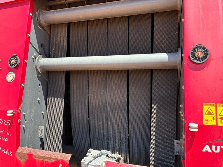 2014-massey-ferguson-2946-image-9