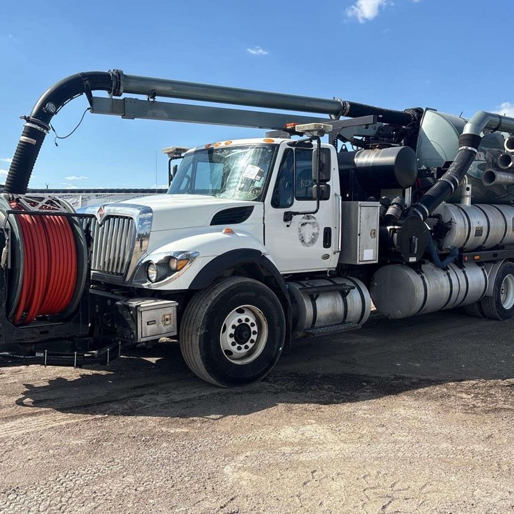 2018 INTERNATIONAL WORKSTAR 7500