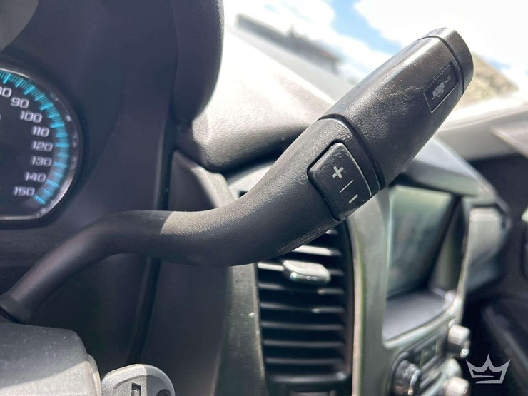2019-chevrolet-tahoe-image-16