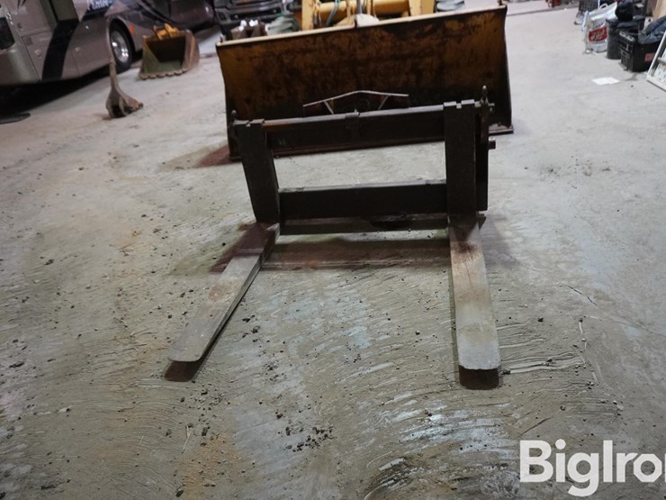 2000-deere-310se-image-16