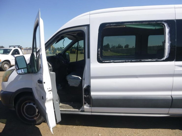 2017-ford-transit-image-7