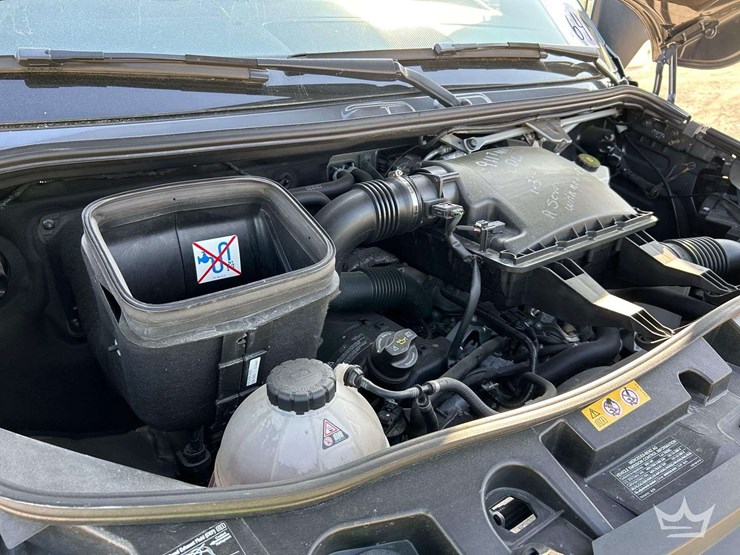2021-mercedes-benz-sprinter-4500-image-9