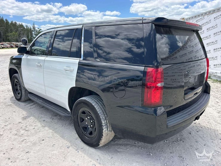 2019-chevrolet-tahoe-image-4