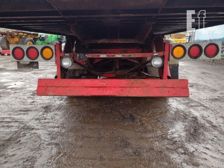 1993-peterbilt-379-image-39