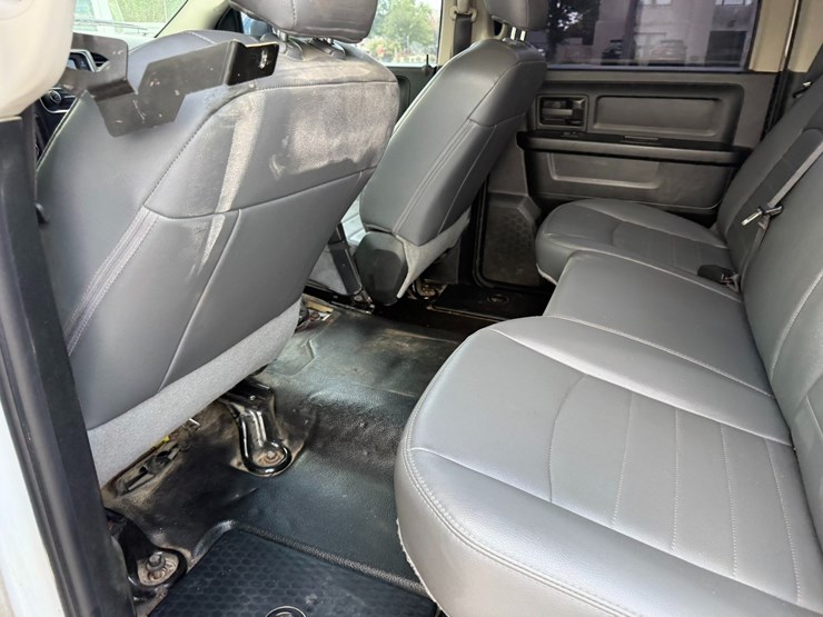 2018-dodge-1500-image-36