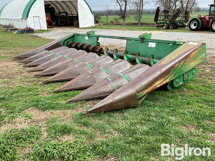 john-deere-843-image-1