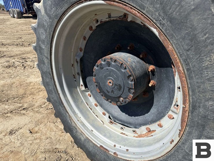 2015-case-ih-magnum-310-image-47