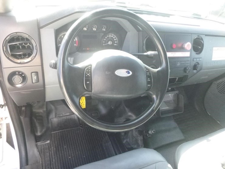 2012-ford-f650-image-18
