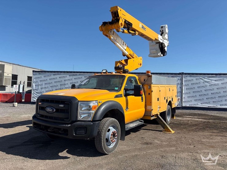 2014-ford-f550-image-1