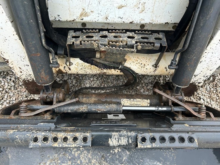 2016-bobcat-t650-image-10