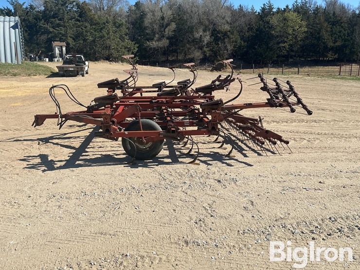 international-4500-image-8