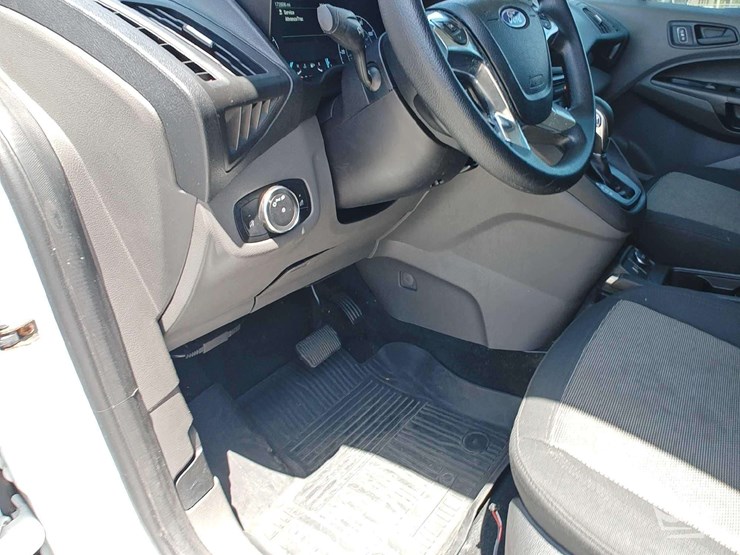2019-ford-transit-connect-image-34