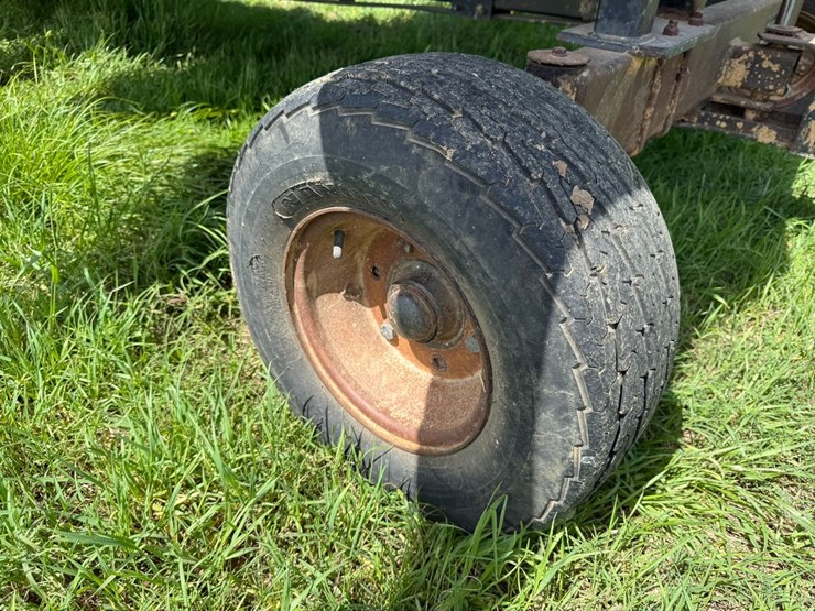 john-deere-8-image-8