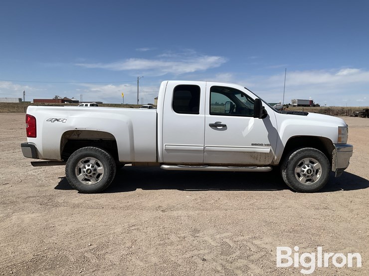 2013-chevrolet-silverado-2500-image-4