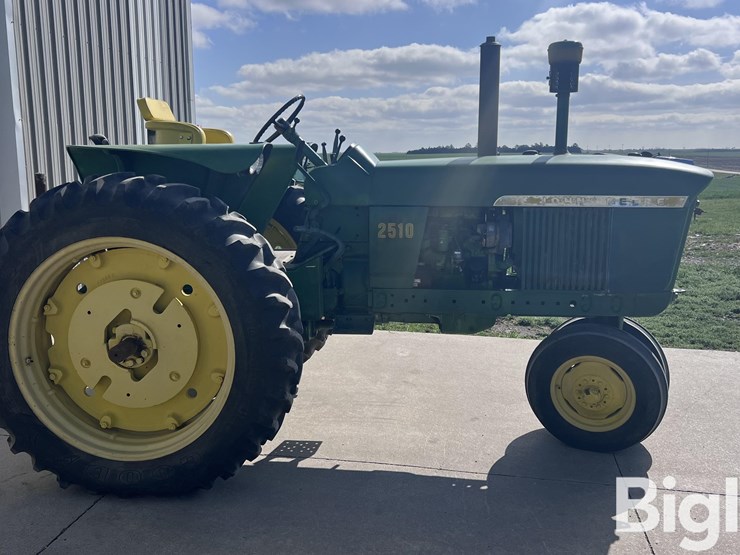 1966-john-deere-2510-image-4