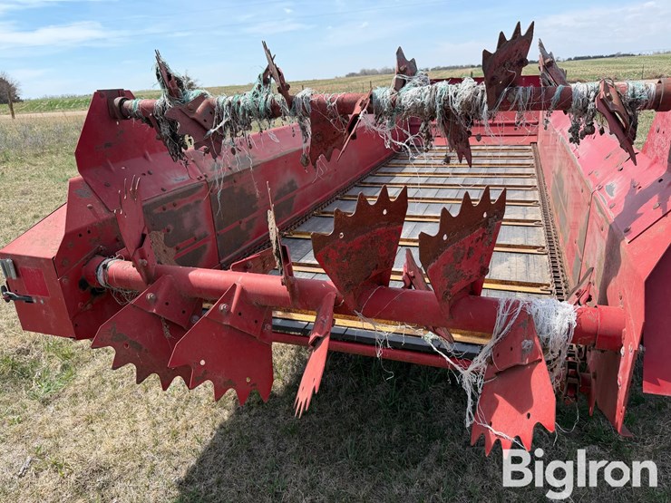new-holland-185-image-15