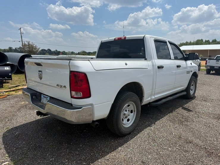 2014-dodge-1500-image-3