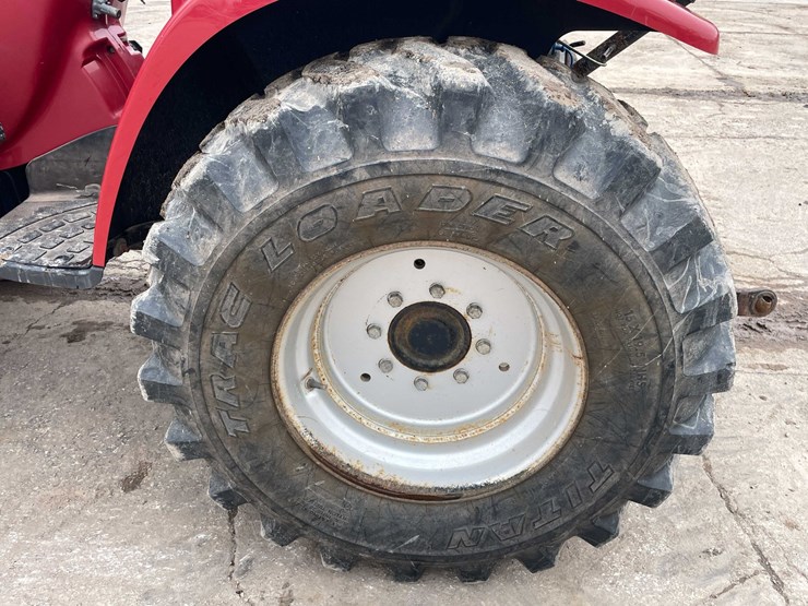 #4055-•-case-dx33-tractor-image-9