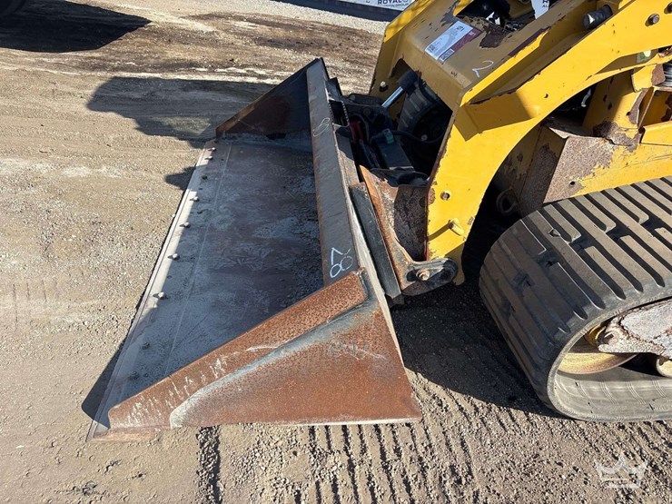2017-caterpillar-289d-image-21